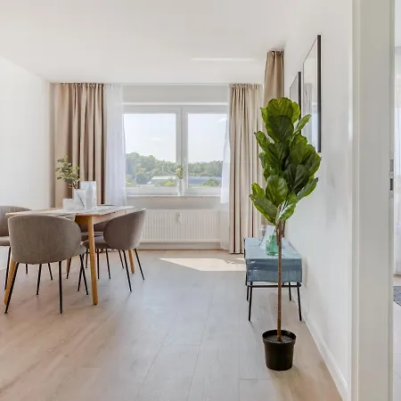 Limehome Porschestrasse شقة